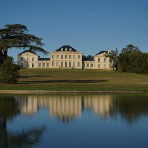 Château Phélan Ségur vue de l'étang